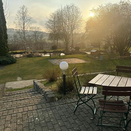 Hotel Am Laerchenberg I Fruehstueck, Wlan, Parkplatz Schirgiswalde-Kirschau エクステリア 写真